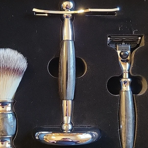 Union Razors 5pc. Gift Set - Picture 3 of 6